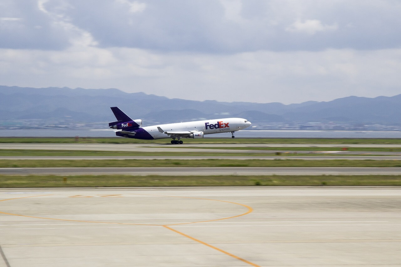 TNT Express Versand unter FedEx
