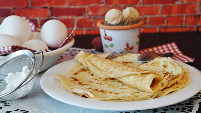 This plate of pancakes is topical